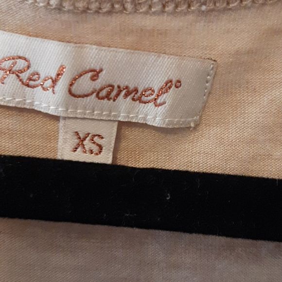 RED CAMEL FLAIRED TANK TOP - Picture 3 of 4
